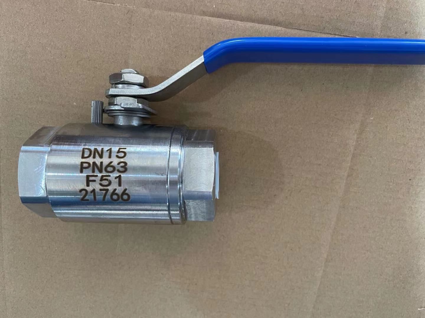 duplex F51 2205 threaded ball valve